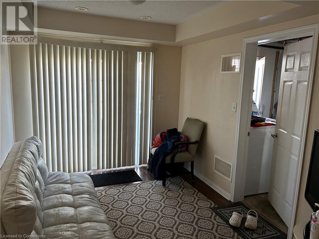 66 Betterton Crescent, Brampton, Ontario  L7A 0S6 - Photo 4 - XH4188781