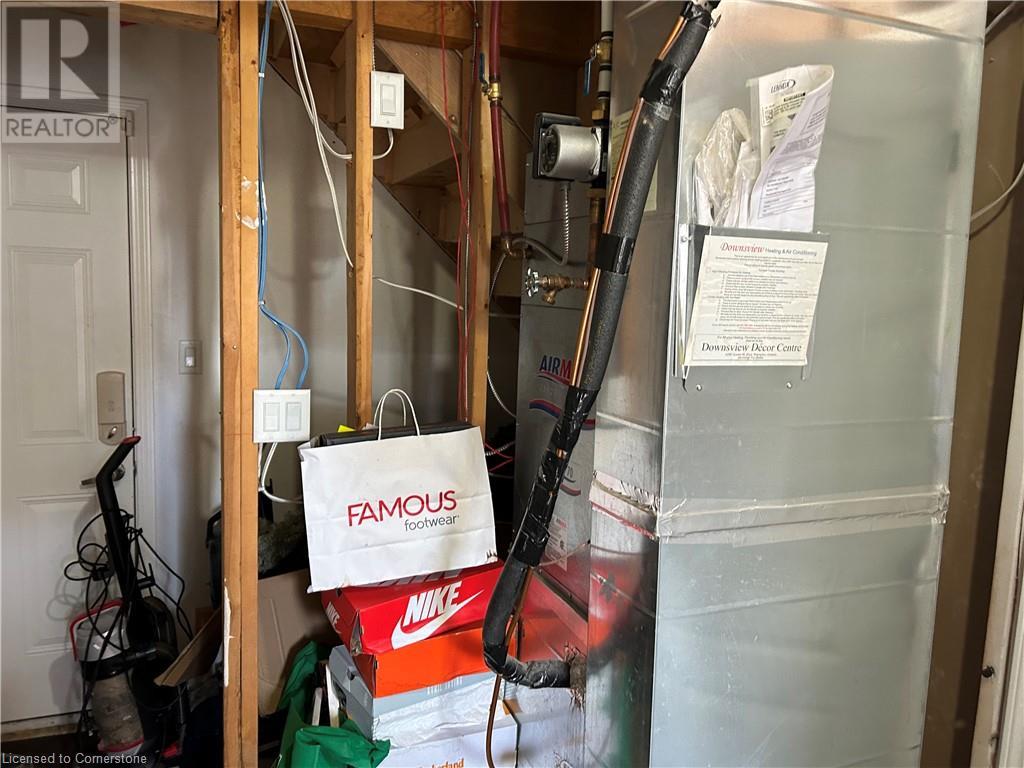 20 Vanhorne Close, Brampton, Ontario  L7A 0X6 - Photo 9 - XH4188782