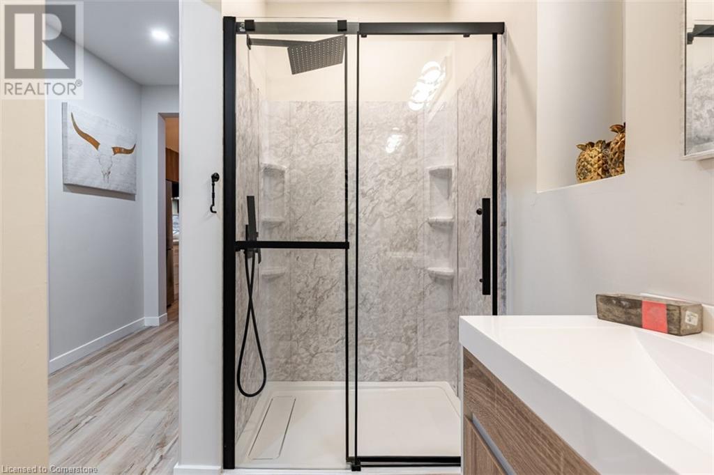 5759 Robinson Street, Niagara Falls, Ontario L2G 2B3 - Photo 13 - XH4188836