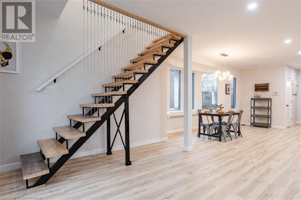 5759 Robinson Street, Niagara Falls, Ontario L2G 2B3 - Photo 4 - XH4188836