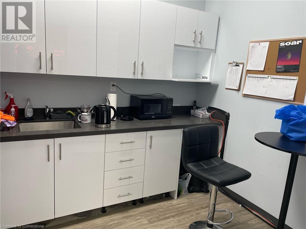 1354 Barton Street E, Hamilton, Ontario L8H 2W3 - Photo 12 - XH4189283