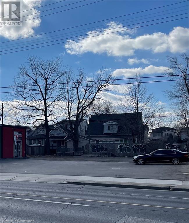 1346 Barton Street E, Hamilton, Ontario  L8H 2W3 - Photo 1 - XH4189280