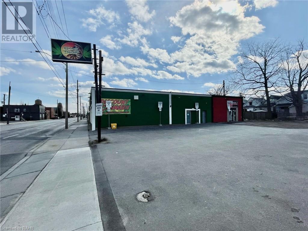 Property at 1354 Barton Street E image 4