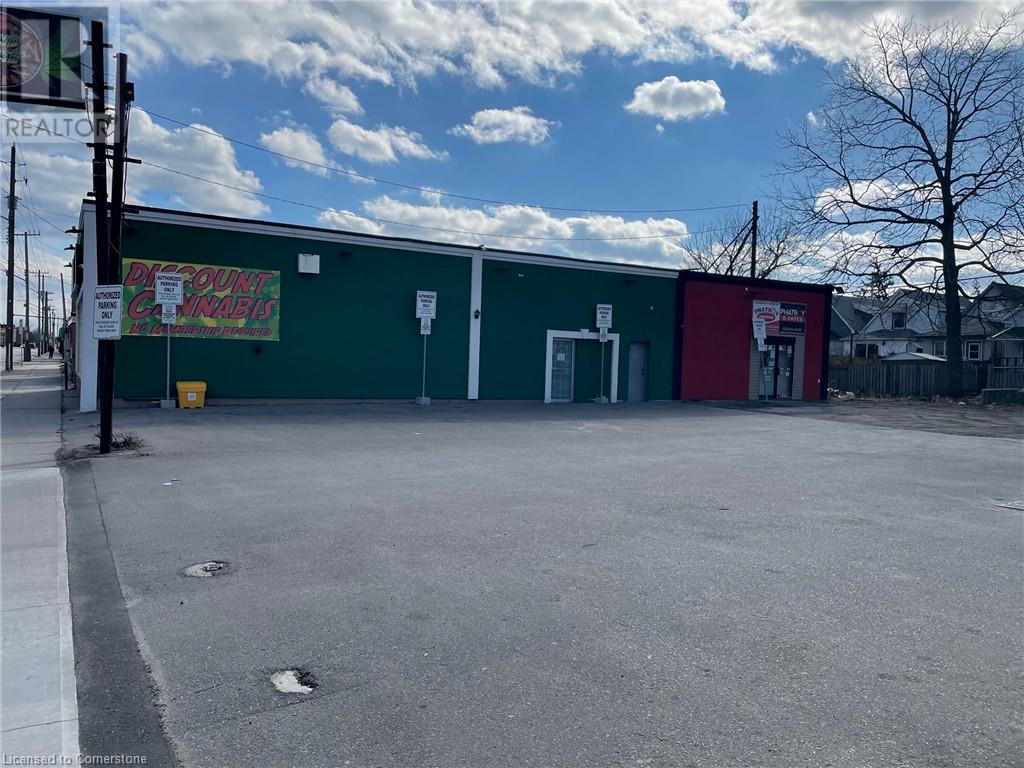 1354 Barton Street E, Hamilton, Ontario L8H 2W3 - Photo 2 - XH4189283