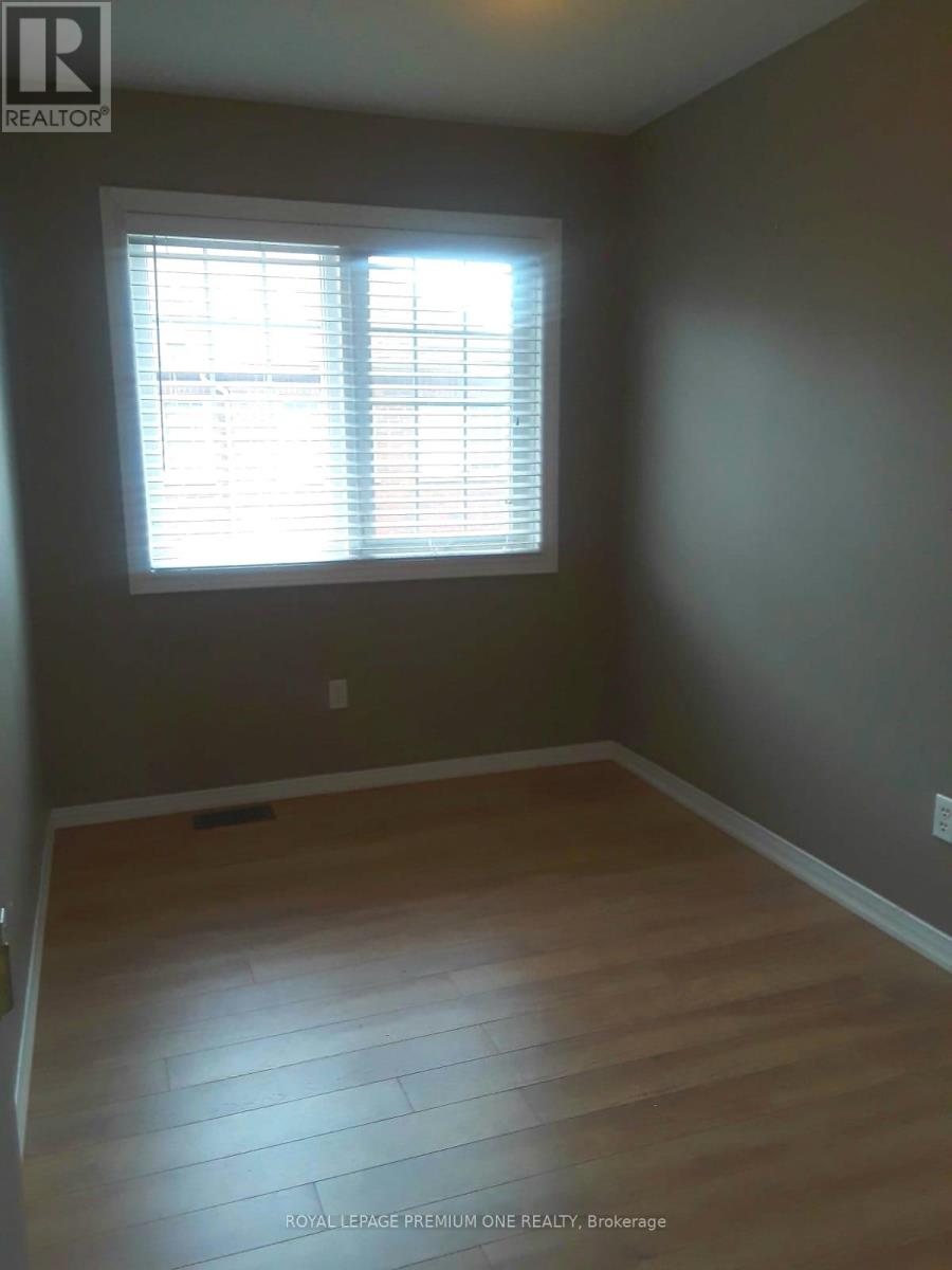 Property at 10 SAND WEDGE LANE image 5