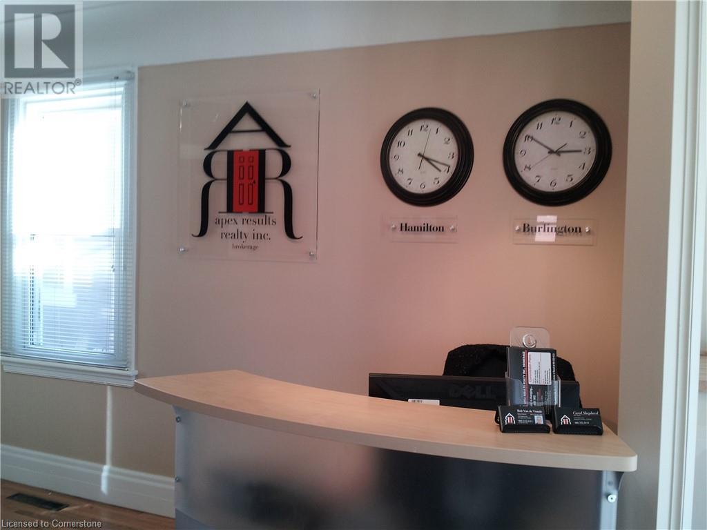 609 Upper Wellington Street Unit# 2, Hamilton, Ontario  L9A 3P8 - Photo 2 - XH4190156