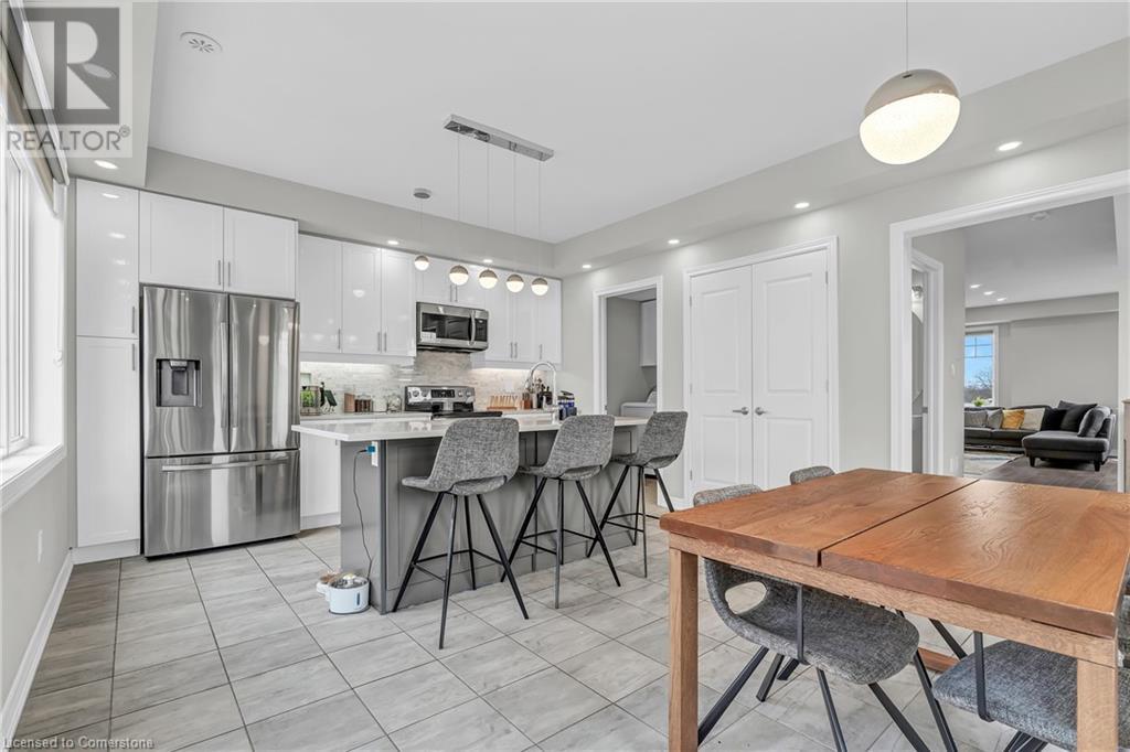 110 Hibiscus Lane, Hamilton, Ontario  L8K 5J3 - Photo 8 - XH4190842