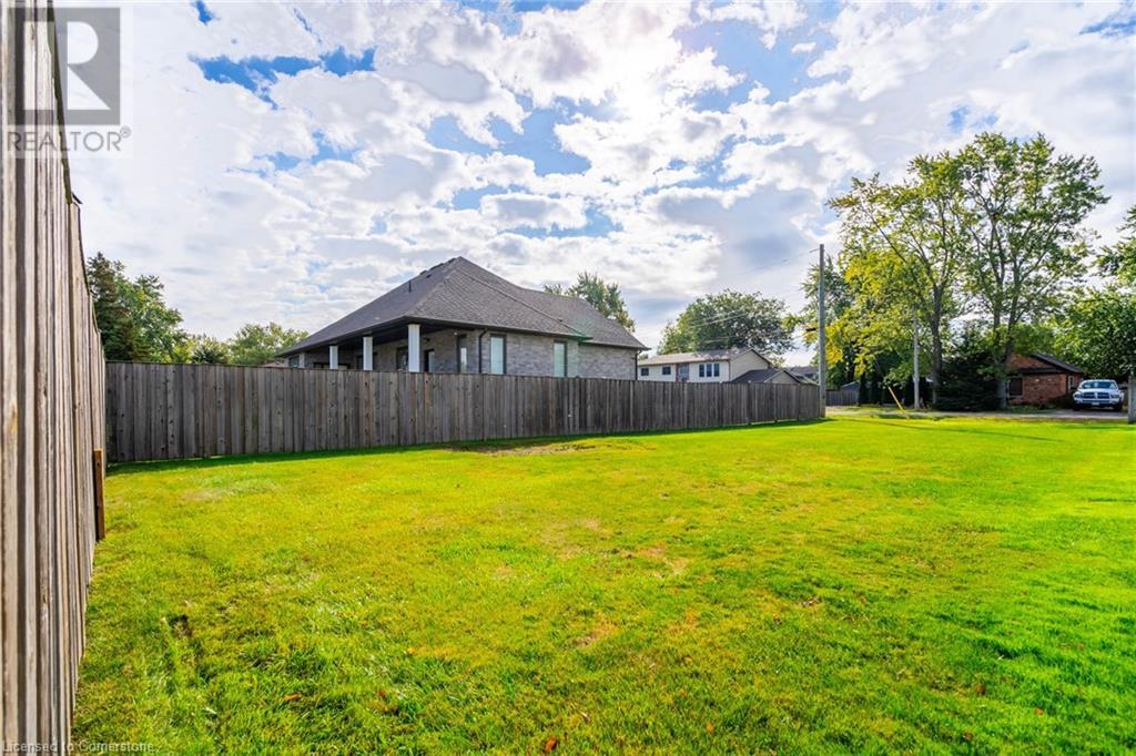 24 South Main Street, Thorold, Ontario L0S 1K0 - Photo 11 - XH4192860