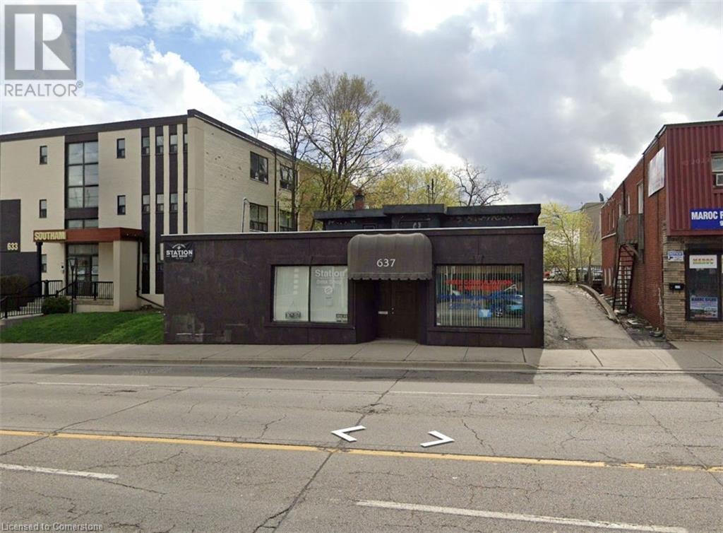 637 UPPER JAMES Street, Hamilton, Ontario