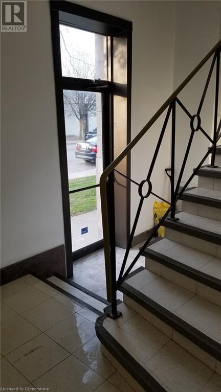 4365 Queen Street Unit# Lower, Niagara Falls, Ontario  L2E 2K9 - Photo 2 - XH4194277