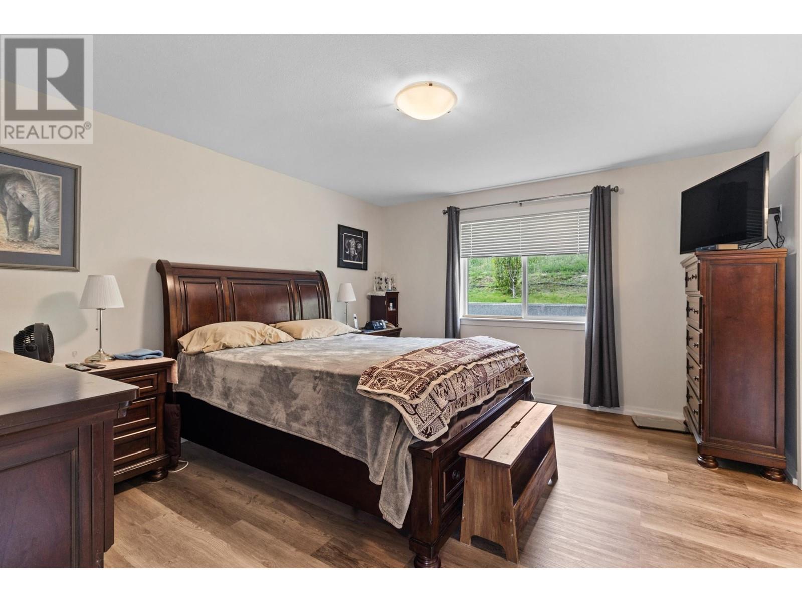 8707 Badger Drive, Kamloops, British Columbia   - Photo 25 - 180953