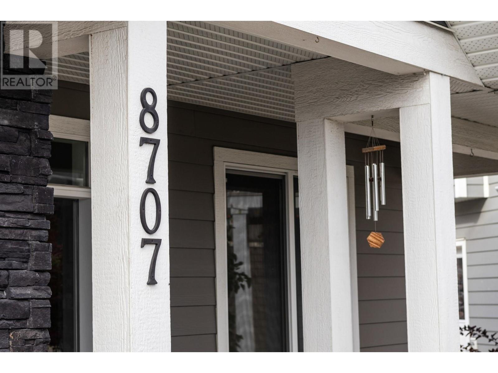 8707 Badger Drive, Kamloops, British Columbia   - Photo 3 - 180953