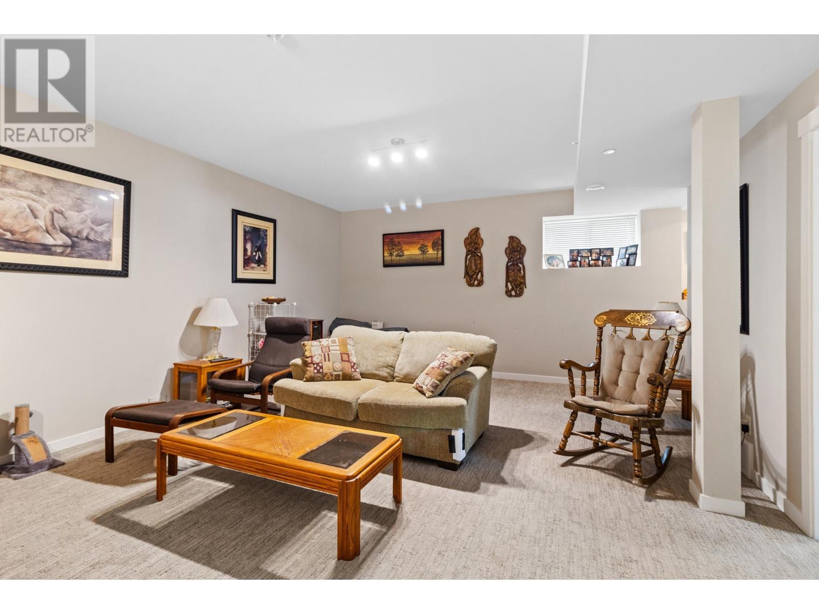 8707 Badger Drive, Kamloops, British Columbia   - Photo 32 - 180953