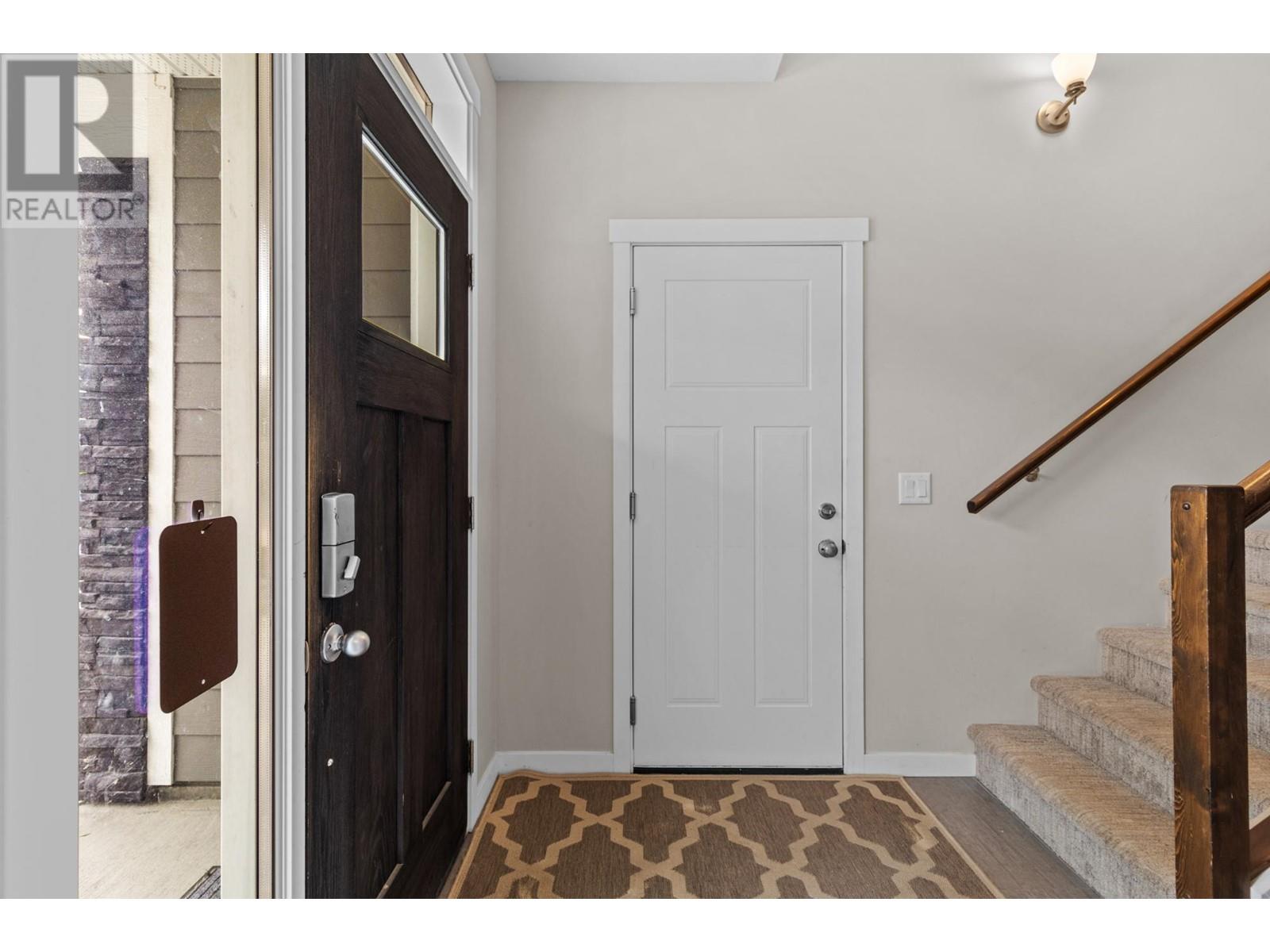 8707 Badger Drive, Kamloops, British Columbia   - Photo 7 - 180953