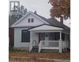 105 CATHARINE Avenue, brantford, Ontario