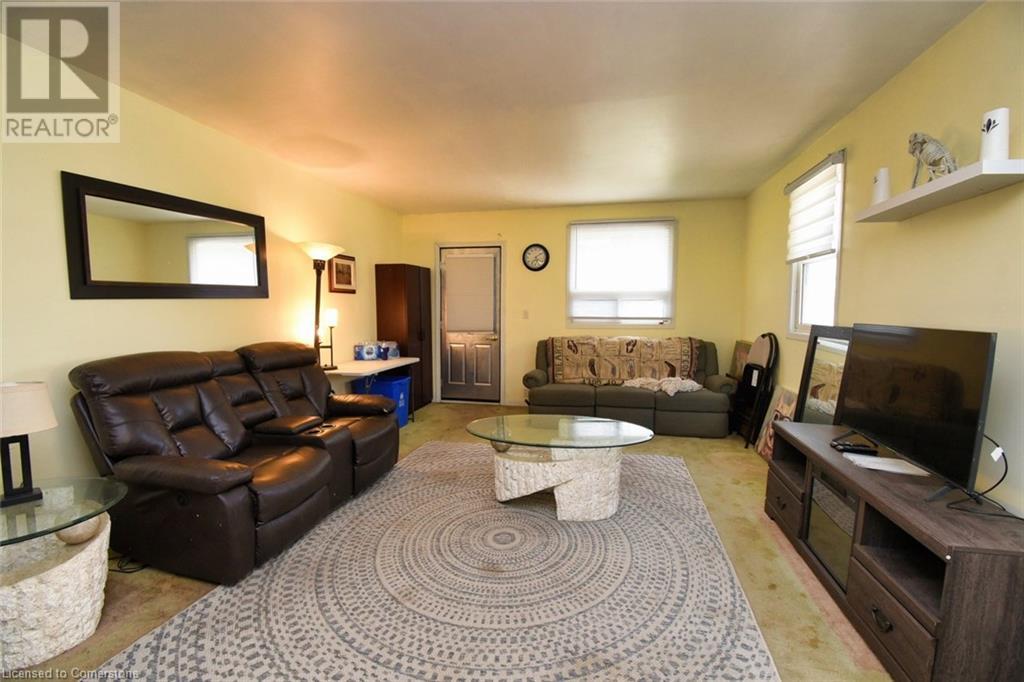 17 Craigroyston Road, Hamilton, Ontario L8H 1A2 - Photo 3 - XH4196617