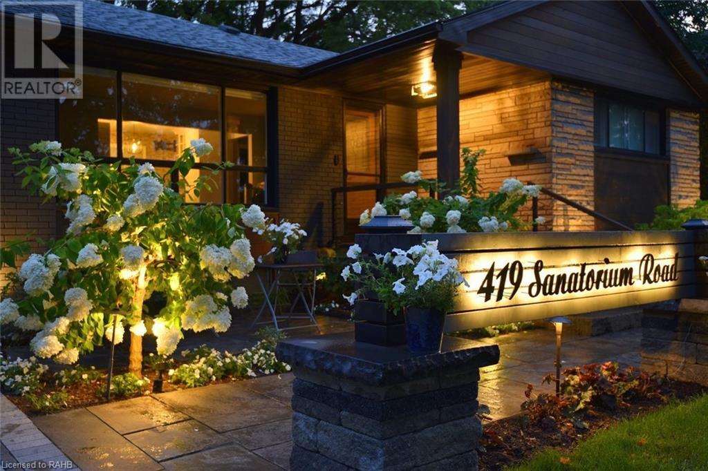 419 Sanatorium Road, Hamilton, Ontario  L9C 2A7 - Photo 1 - XH4196350