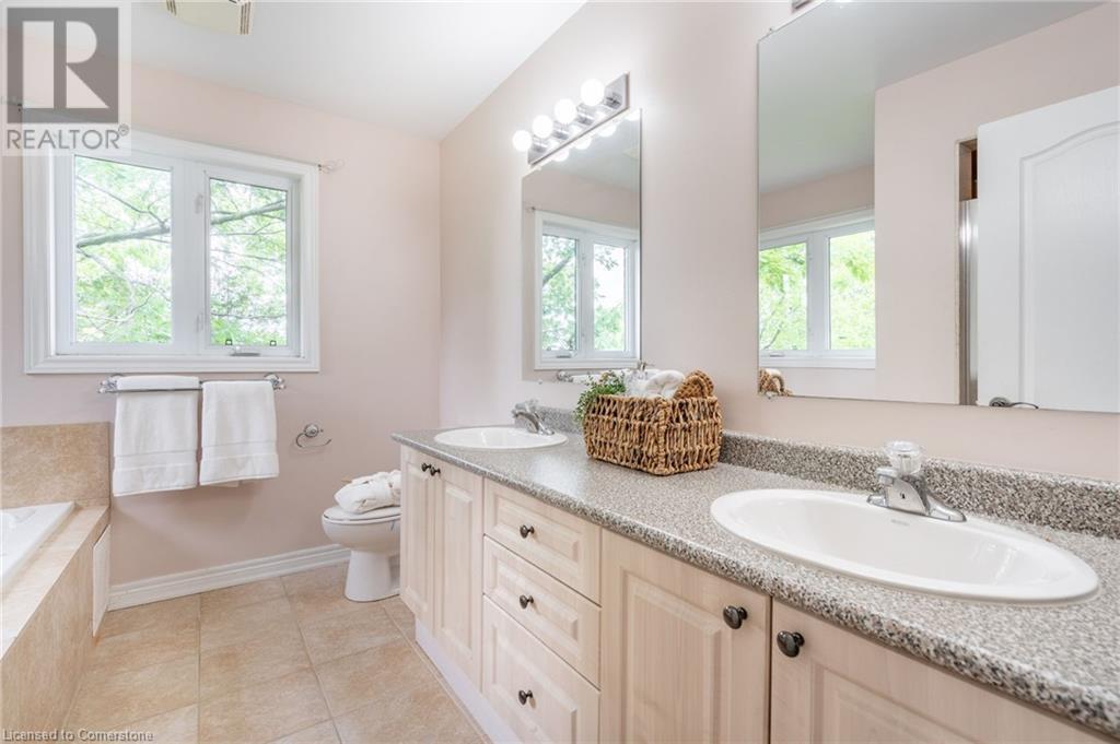 718 Rymal Road E, Hamilton, Ontario  L8W 1B3 - Photo 28 - XH4196774