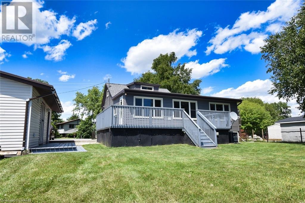 Property at 906 LAKESHORE Road image 4