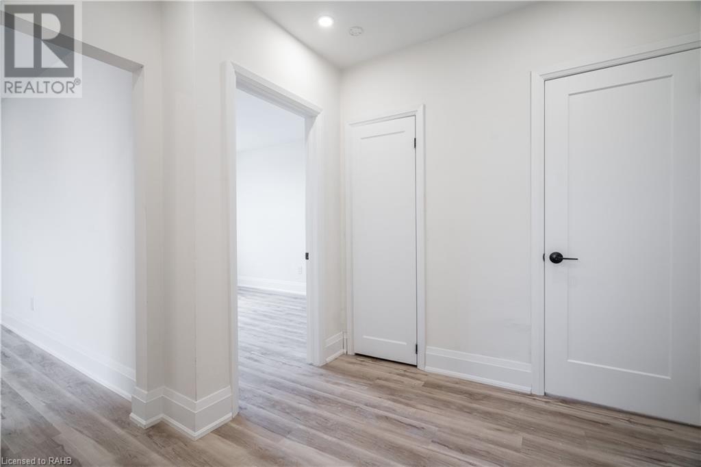 611 Concession Street Unit# 5, Hamilton, Ontario L8V 1B4 - Photo 2 - XH4197460