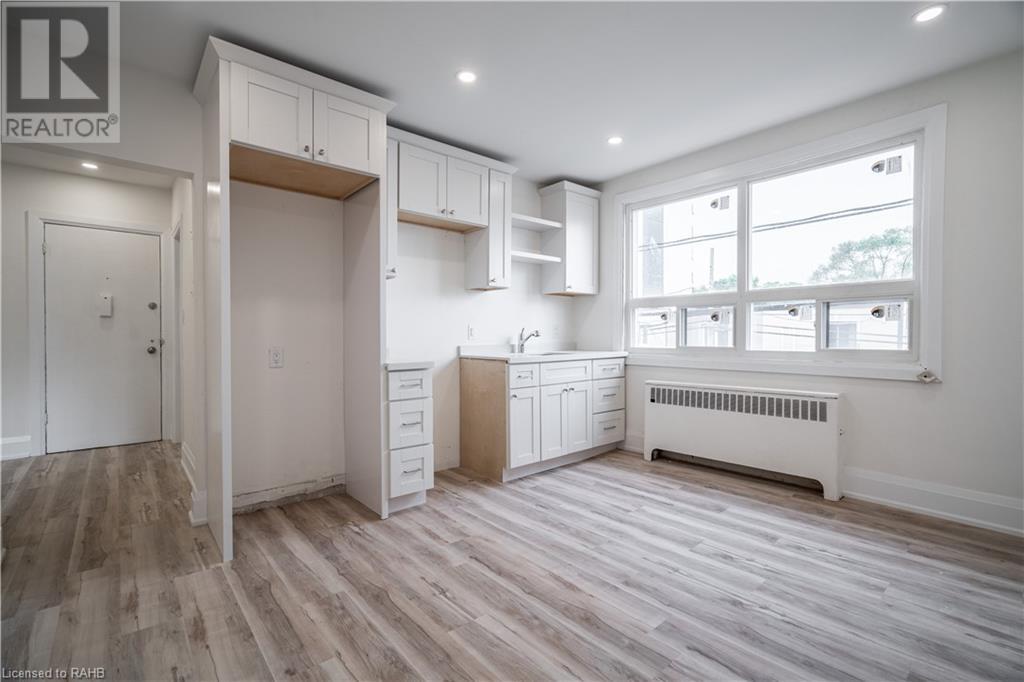 611 Concession Street Unit# 3, Hamilton, Ontario L8V 1B4 - Photo 2 - XH4197461