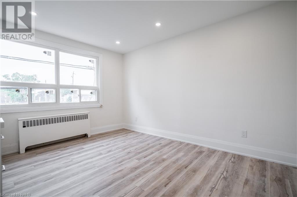 611 Concession Street Unit# 3, Hamilton, Ontario L8V 1B4 - Photo 3 - XH4197461