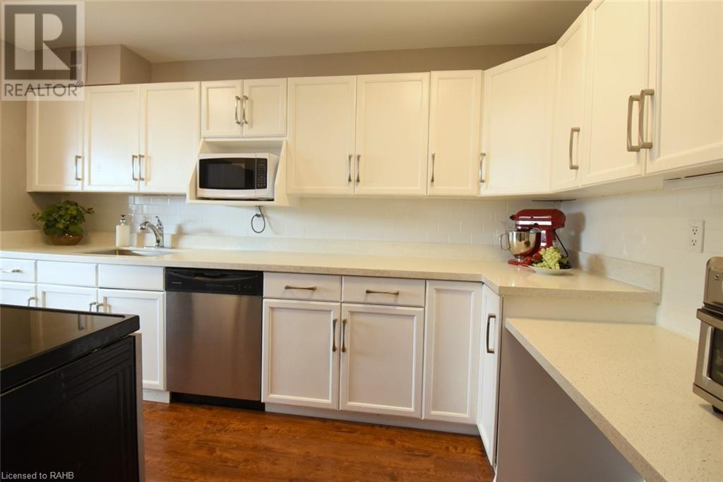 2055 Upper Middle Road Unit# 1610, Burlington, Ontario  L7P 3P4 - Photo 14 - XH4197749