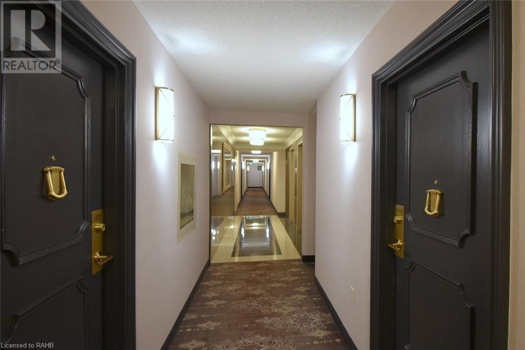 2055 Upper Middle Road Unit# 1610, Burlington, Ontario  L7P 3P4 - Photo 36 - XH4197749