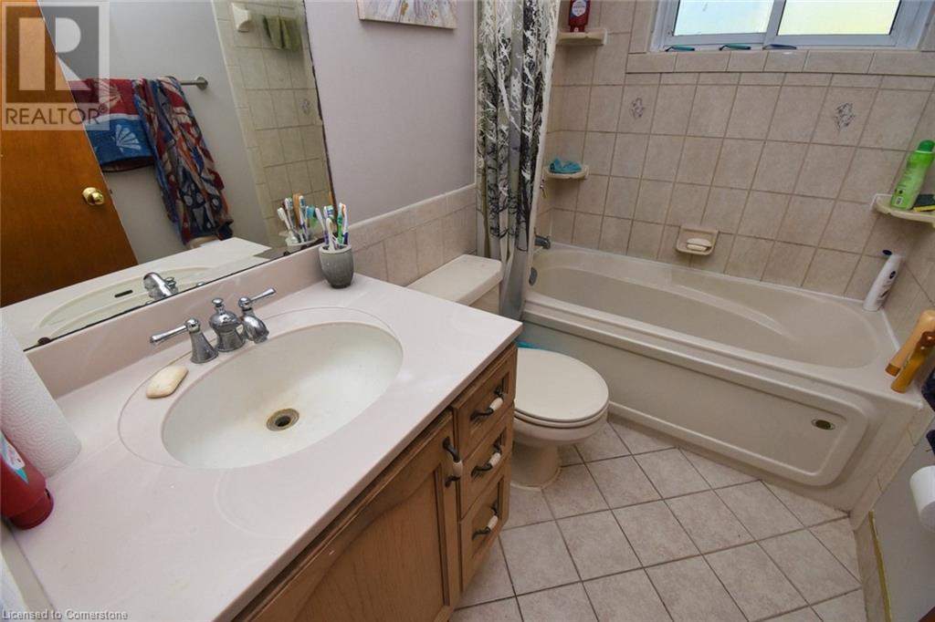 22 Rapallo Drive, Hamilton, Ontario L8T 3X5 - Photo 10 - XH4197964