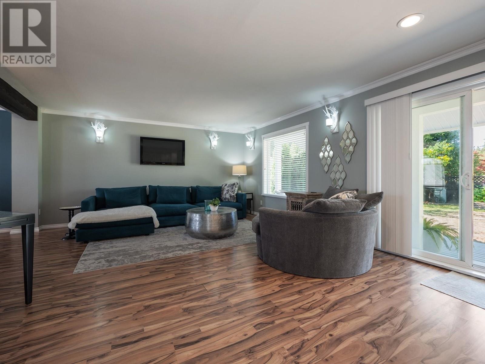 471 Eaglecrest Drive, Gibsons, British Columbia  V0N 1V8 - Photo 4 - R2926531