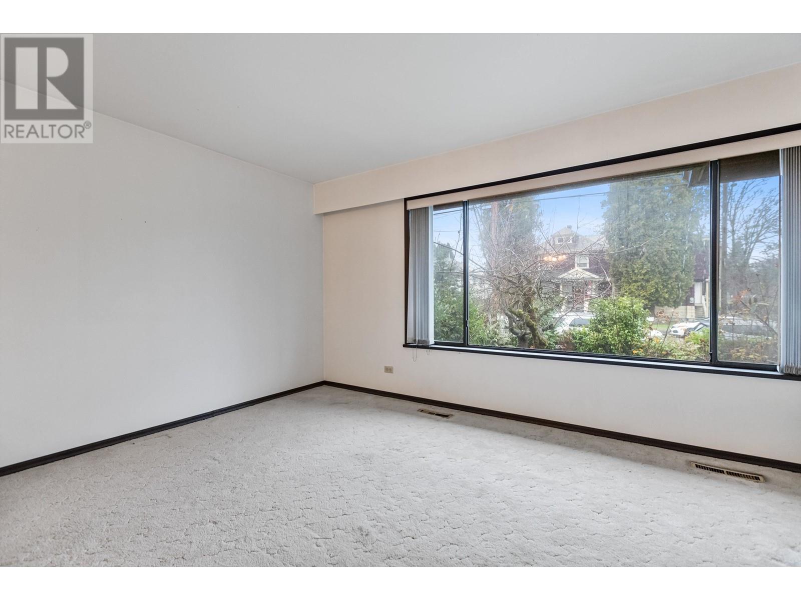 2178 Mary Hill Road, Port Coquitlam, British Columbia V3C 3A3 - Photo 11 - R2926622