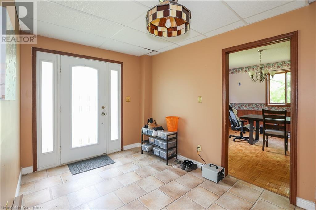2757 Barron Road, Fonthill, Ontario L0S 1E6 - Photo 4 - XH4198145