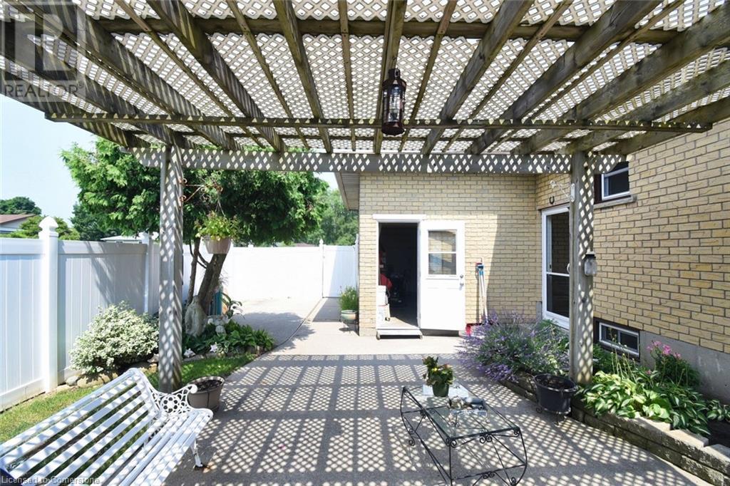 2 Westdale Avenue, Port Dover, Ontario N0A 1N4 - Photo 32 - XH4198405