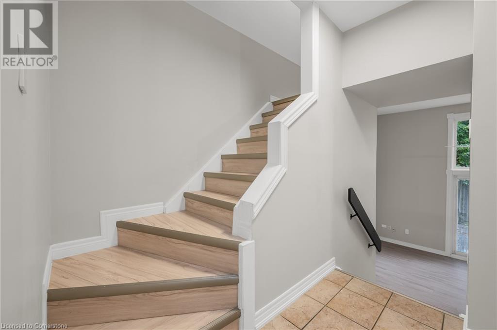 11 Harrisford Street Unit# 109, Hamilton, Ontario L8K 6L7 - Photo 12 - XH4198408