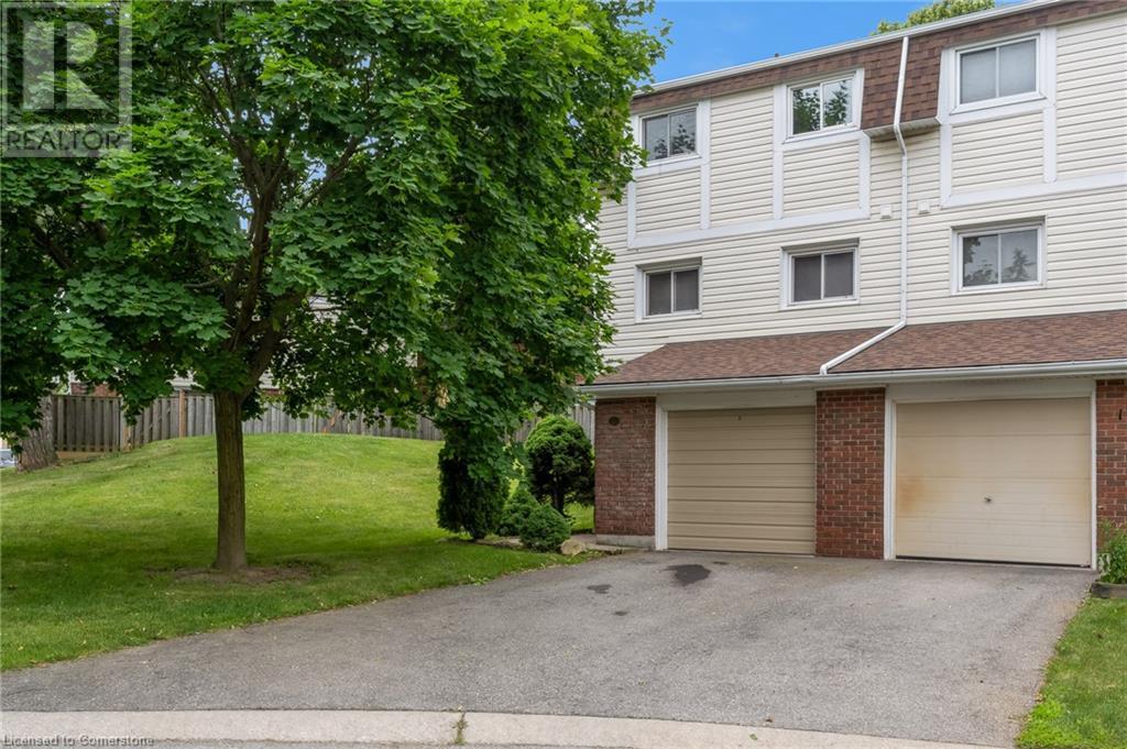 11 Harrisford Street Unit# 109, Hamilton, Ontario L8K 6L7 - Photo 4 - XH4198408