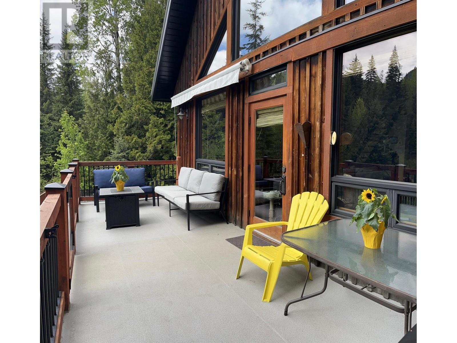 4630 MANN ROAD Rossland