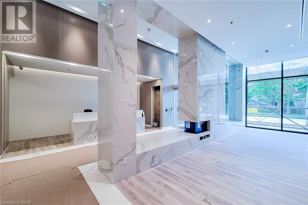 370 Martha Street Unit# 209, Burlington, Ontario L7R 2P7 - Photo 3 - XH4198478