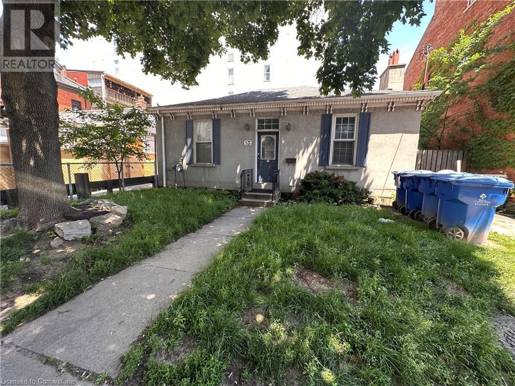13 AUGUSTA Street, Hamilton, Ontario
