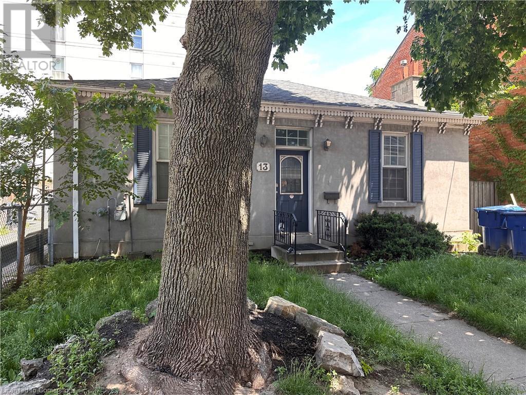 13 Augusta Street, Hamilton, Ontario  L8N 1P6 - Photo 2 - XH4198485