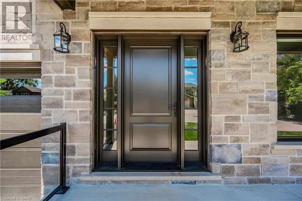 2423 Raymore Drive, Burlington, Ontario  L7R 2B4 - Photo 8 - XH4198734