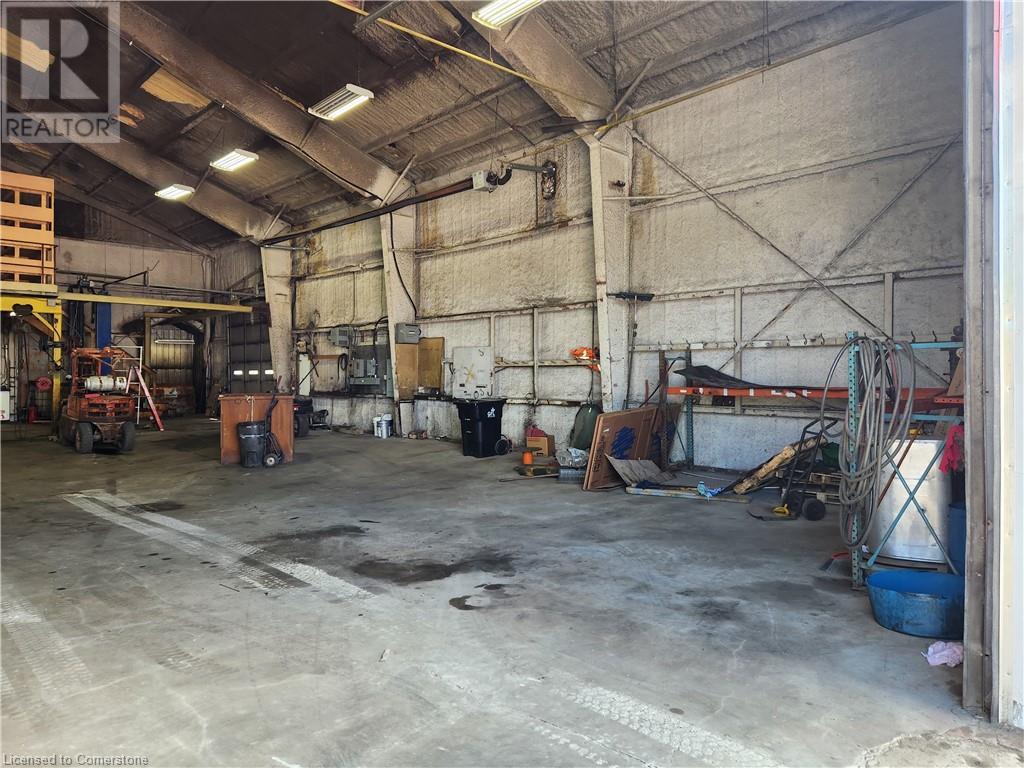 6 Airport Road E, Huntsville, Ontario P1H 1X7 - Photo 11 - XH4198765