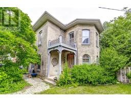 34 PARK Avenue, brantford, Ontario