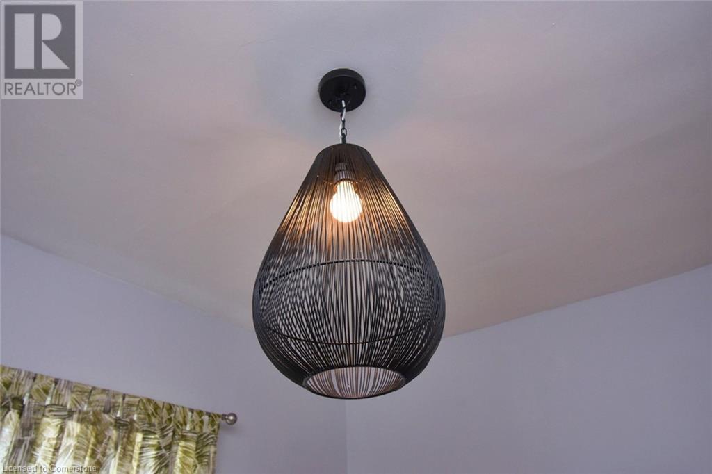 86 Graham Avenue S, Hamilton, Ontario L8K 2M3 - Photo 20 - XH4198863