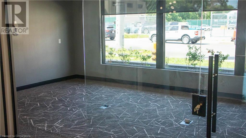 76 Lake Street, St. Catharines, Ontario L2R 5X4 - Photo 5 - XH4199012