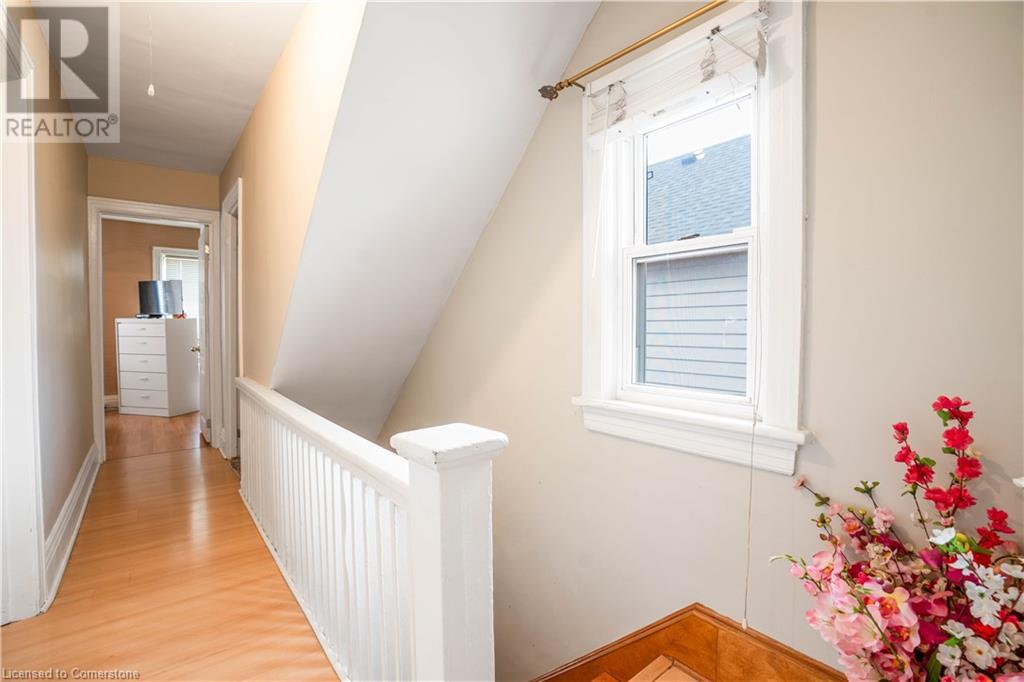 196 Avondale Street, Hamilton, Ontario  L8L 7C3 - Photo 15 - XH4199059