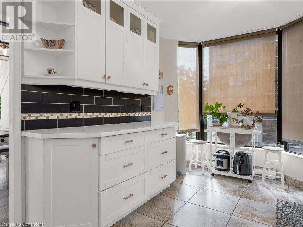 49 Robinson Street Unit# 300, Hamilton, Ontario L8P 1Y7 - Photo 10 - XH4199353