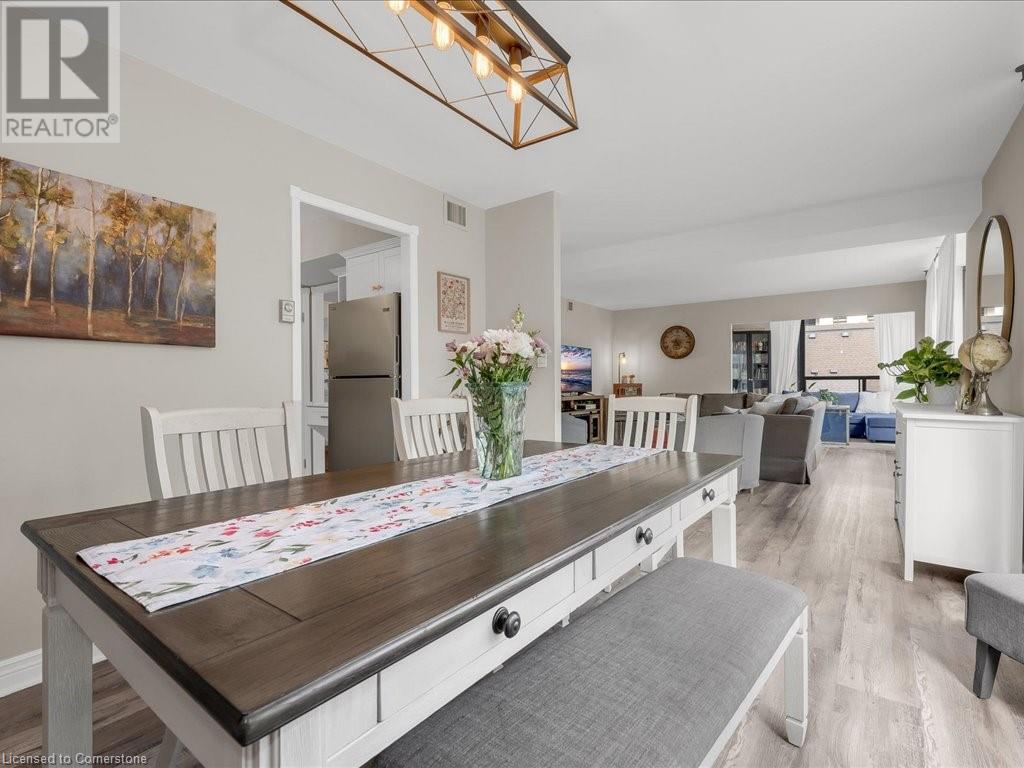 49 Robinson Street Unit# 300, Hamilton, Ontario L8P 1Y7 - Photo 4 - XH4199353