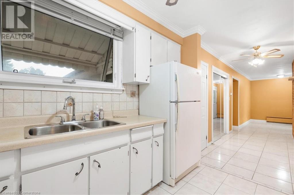 420 West 5th Street, Hamilton, Ontario  L9C 3P6 - Photo 9 - XH4199509