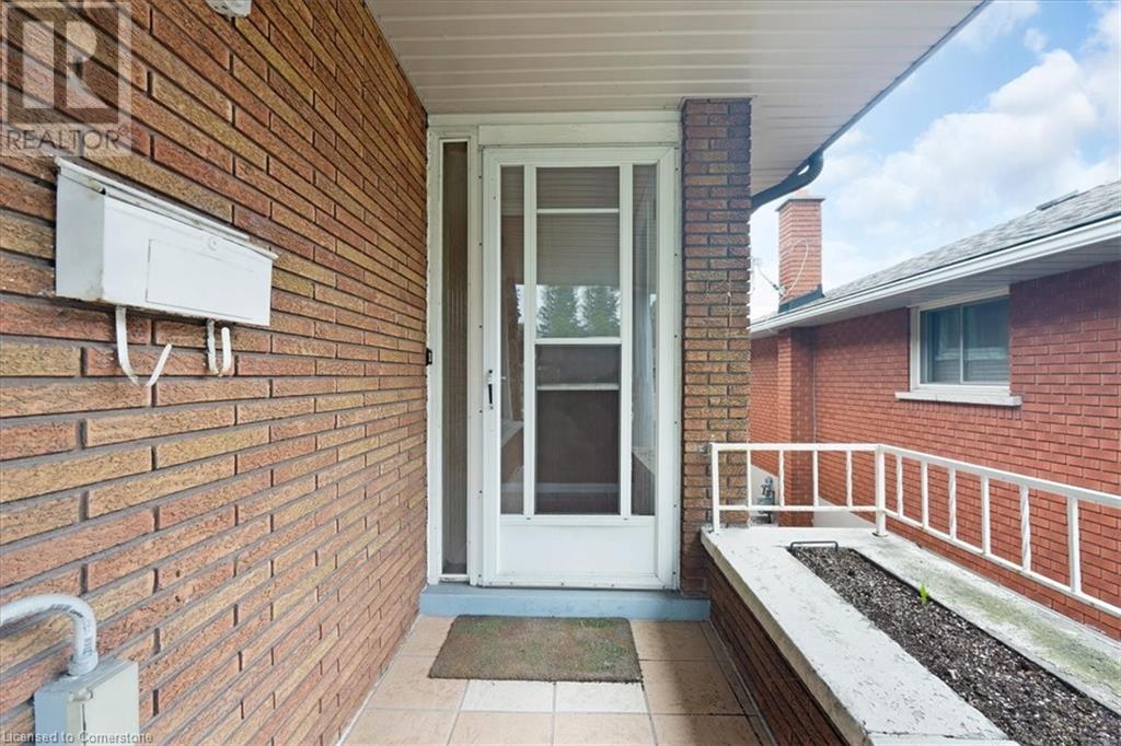 420 West 5th Street, Hamilton, Ontario  L9C 3P6 - Photo 3 - XH4199509