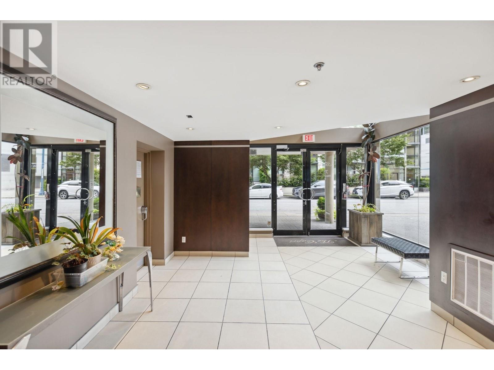 Listing Picture 2 of 14 : 1201 7831 WESTMINSTER HIGHWAY, Richmond / 烈治文 - 魯藝地產 Yvonne Lu Group - MLS Medallion Club Member
